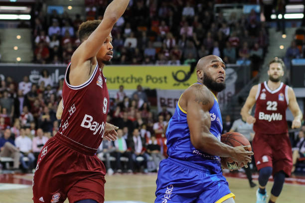 的前置触球 的前置触球